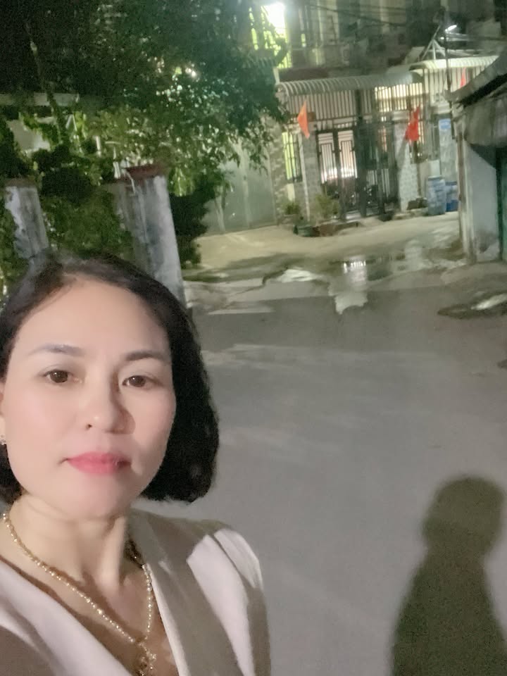 Nhà mới xây Tân Đông Hiệp 95m² - Sân ô tô, 3PN, Giá Thỏa thuận