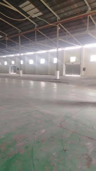 Cho thuê Xưởng 2.835m² Bến Cát, Bình Dương - Xe Container Thoải Mái