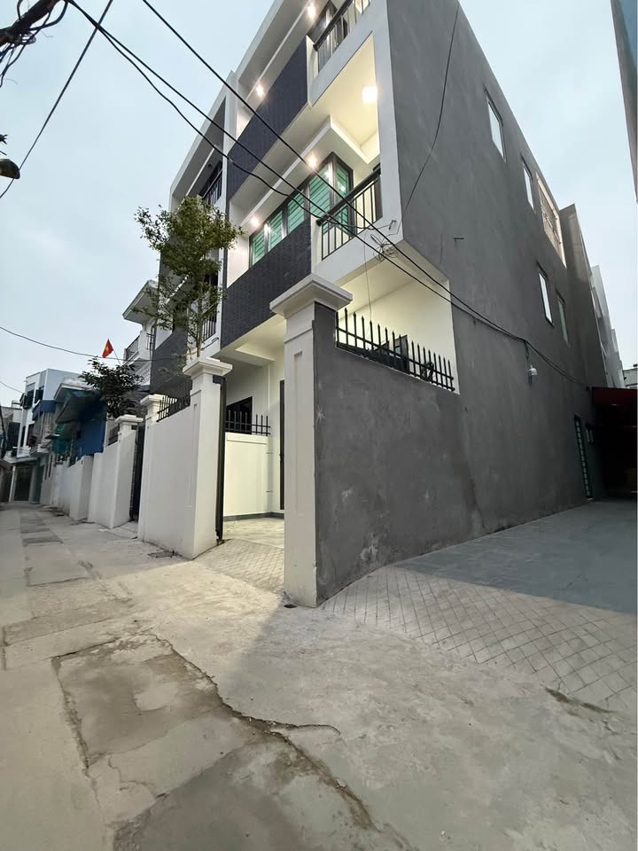 Nhà riêng Ngõ Phù Long Nam Định 52.5m² - Sổ hồng sẵn, giá 2.6 tỷ!