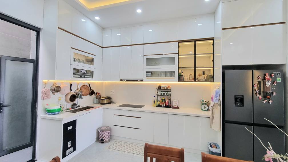 Nhà phố Cà Mau 94m² - Full nội thất, sẵn sàng vào ở!