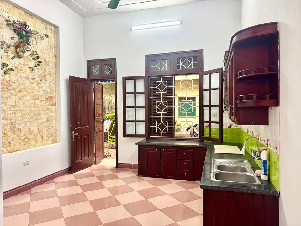 Nhà riêng Lạc Long Quân, Thanh Hóa 60m² 8 tỷ - Vị trí đẹp, ô tô vào tận nhà!