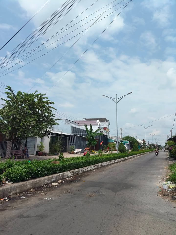 Nhà phố Rạch Giá 80m² - Chính chủ bán, vị trí đẹp gần chợ!