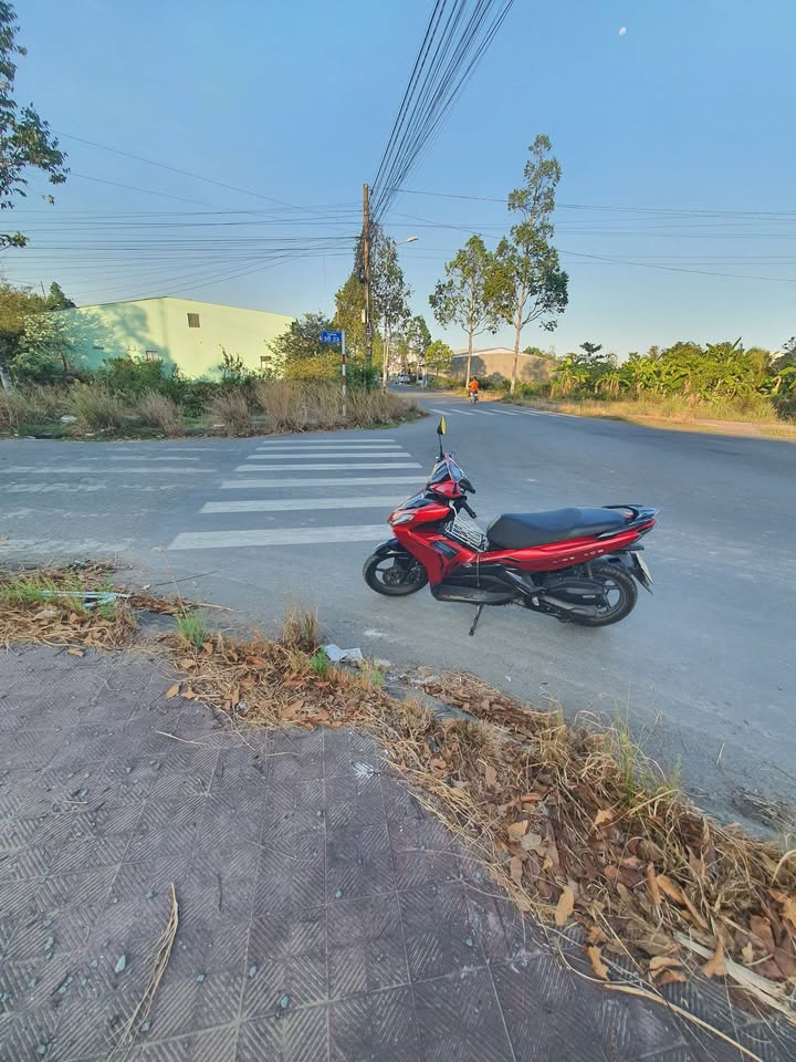 Bán Đất Góc 2 Mặt Tiền Sóc Trăng 200m² Thổ Cư Full - Giá Hơn 2 Tỷ