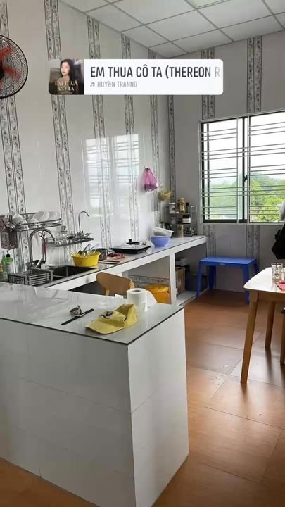 Cho thuê Căn hộ 3PN Nguyễn Trãi, Tây Ninh - Full Nội thất, Sân vườn view núi