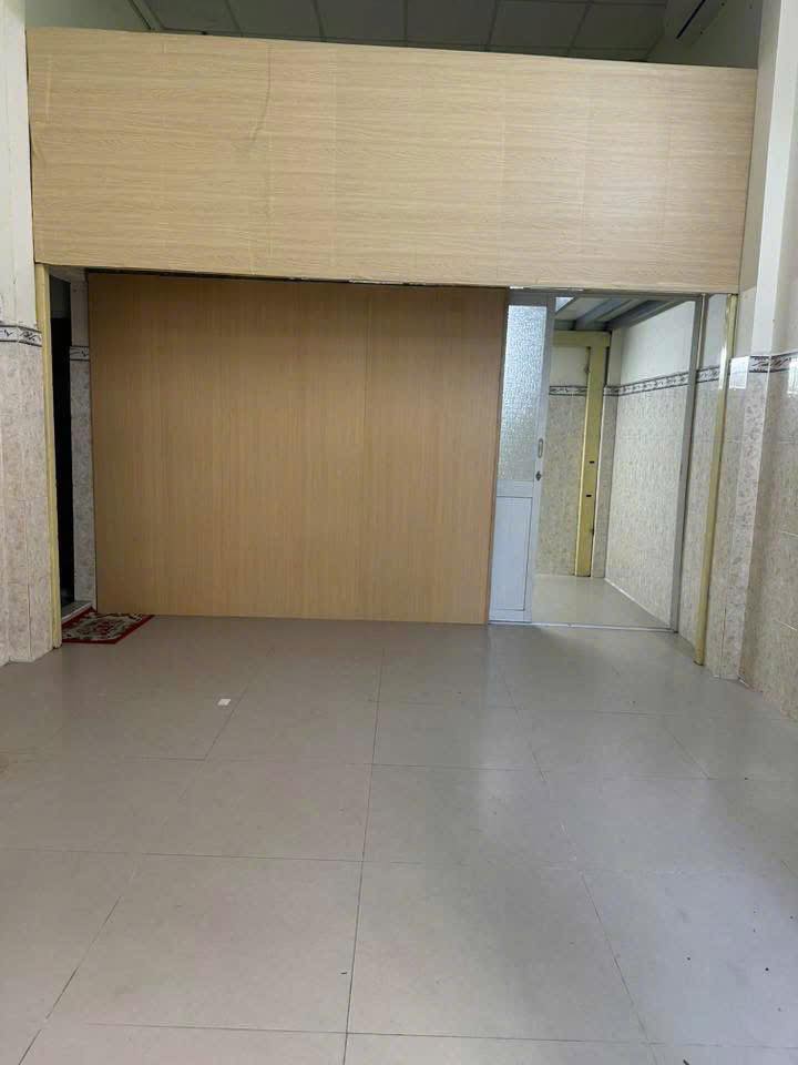 Nhà Hẻm CMT8 Q10 32m² giá 7.5 triệu - Vị trí đẹp, nở hậu!