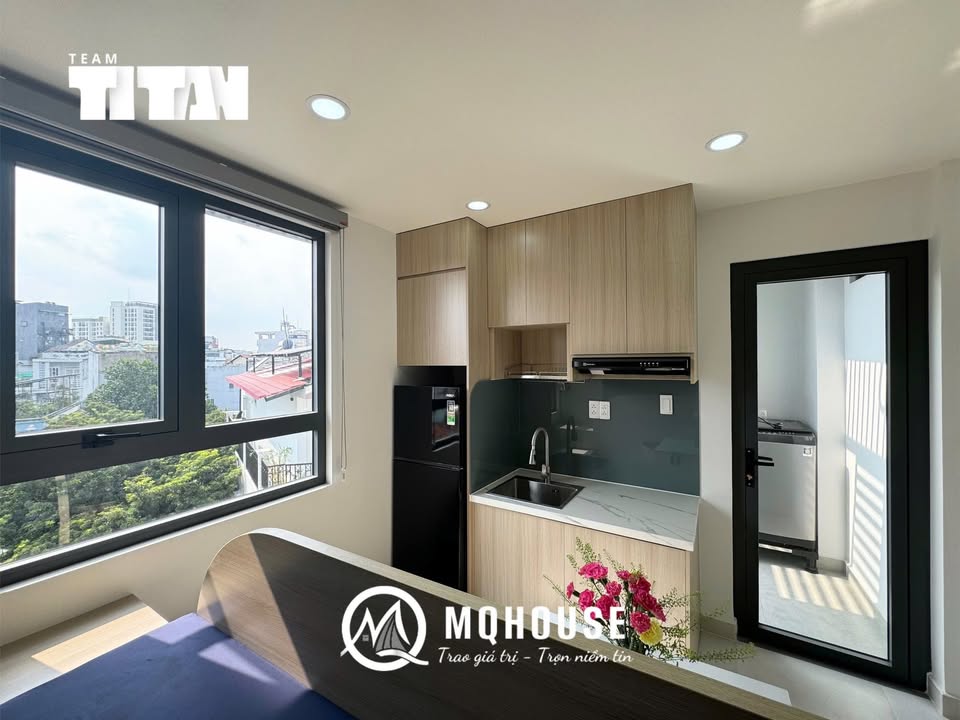 Căn Hộ Studio Cao Cấp Quận 4 - Full Nội Thất, Ban Công Thoáng Mát