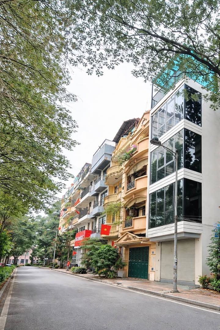 Nhà Mặt Tiền Kinh Doanh Linh Đàm 85m² - 6 Tầng Thang Máy, Gara 3 Ô Tô