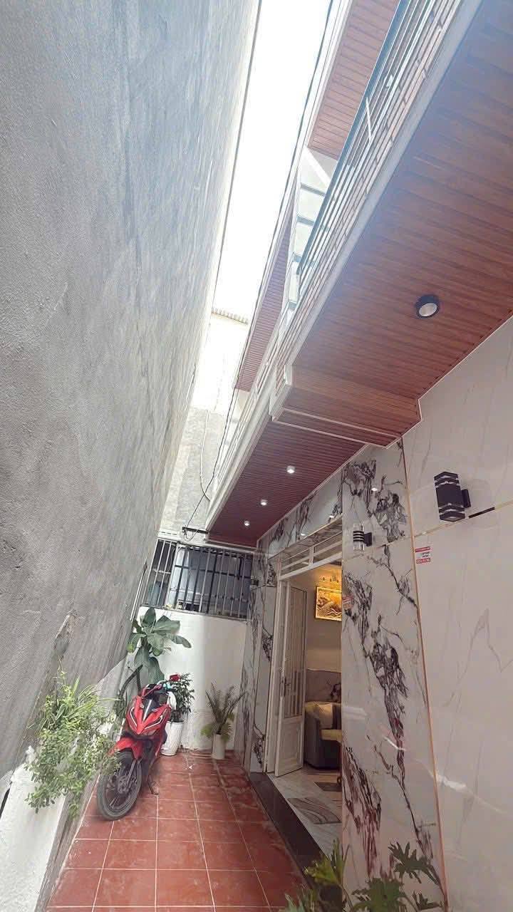 Bán Nhà Mặt Tiền Tân Kim, Quận 4 - 50m² Sổ Riêng, 3PN Giá 1.89 Tỷ