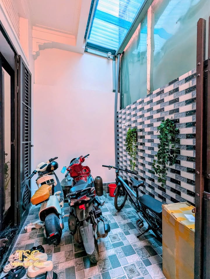 Nhà riêng Trần Nguyên Hãn 40m² - Full nội thất, sẵn sàng ở ngay!