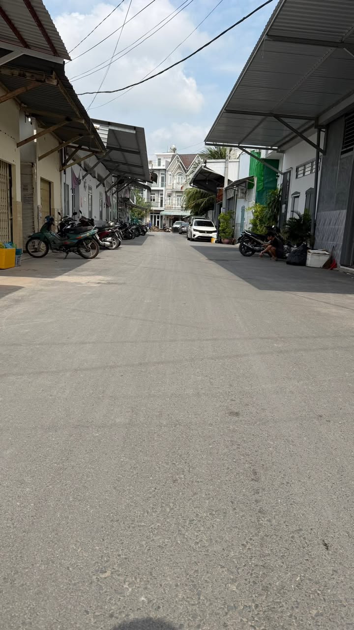 Nhà 95m² Hẻm Nguyễn Văn Cừ, Cần Thơ - 5.9 Tỷ, 6PN, Thu Nhập Ổn Định