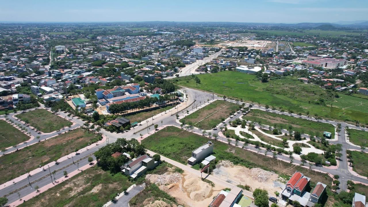 Đất nền Huyện Ba Tơ, Quảng Ngãi 100m² - Sổ đỏ chính chủ!