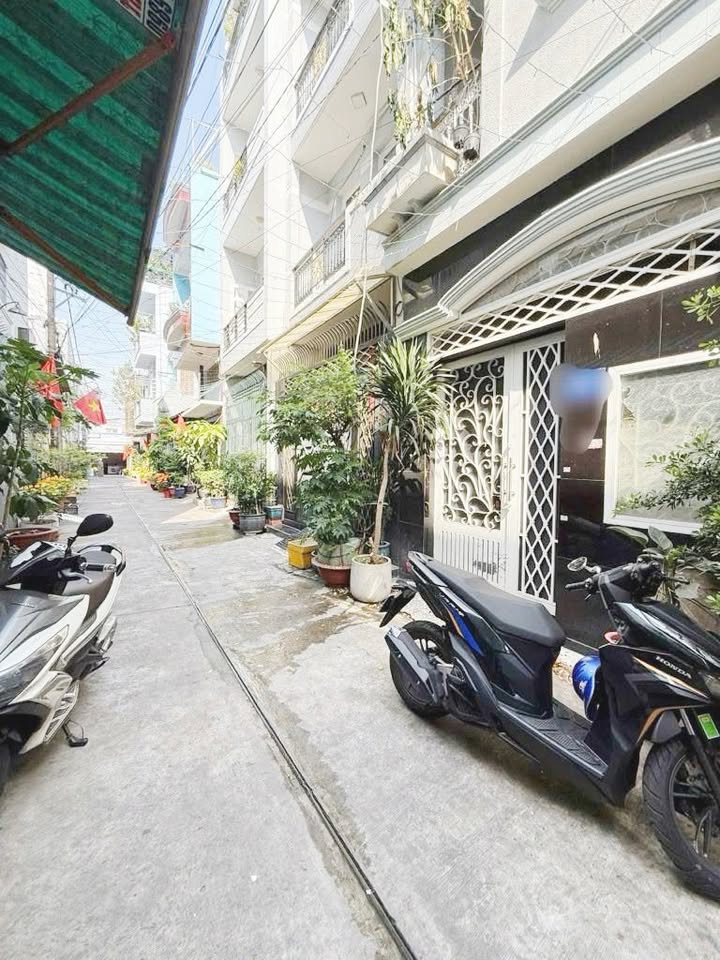 Nhà riêng Tân Phú 48m² chỉ 5 tỷ - Ô tô vào tận nhà, sẵn sàng ở ngay!