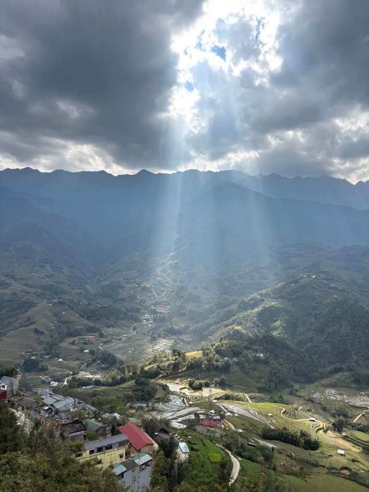 Đất Mặt Tiền 32m Trục Xuống Bản Cát Cát, Sa Pa - 1200m² Thổ Cư