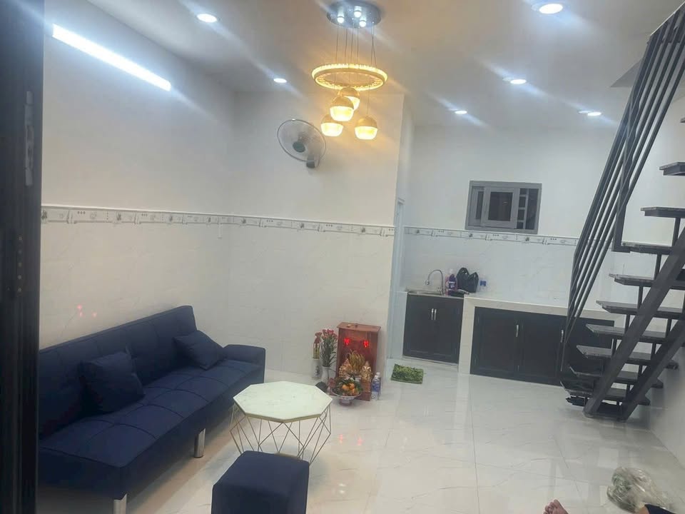 Nhà 13m² đường 5, Tăng Nhơn Phú B, Q9 - Chính chủ bán gấp 2.35 tỷ