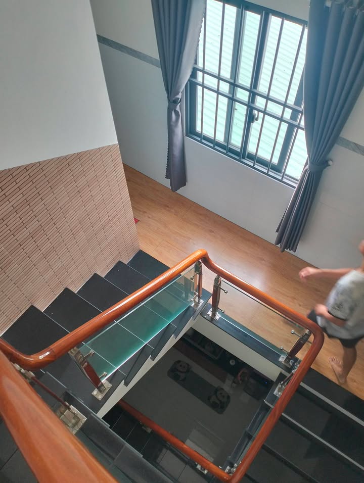 Nhà 1 Trệt 1 Lầu Phước Tân 150m² - 7 Tỷ TL - Ô tô thông