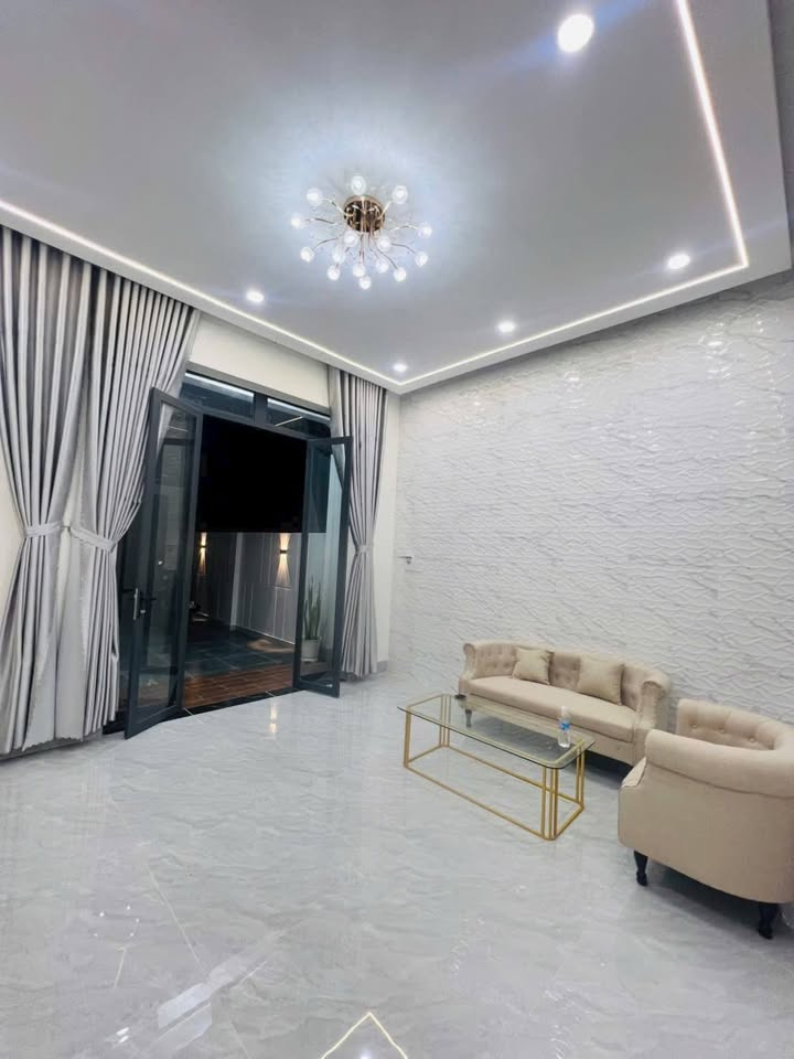 Nhà riêng Long Hoa, Hòa Thành 150m² - Ô tô vào tận nhà, full nội thất!