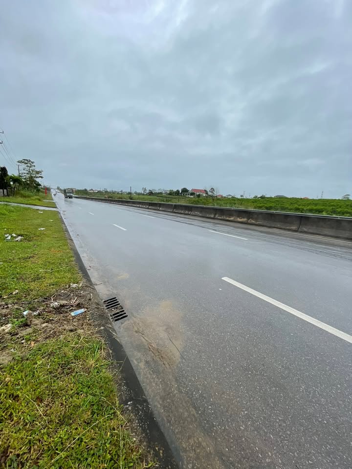 Đất nền Lý Thánh Tông Đồng Hới 240m² - Giá hơn 2 tỷ, lý tưởng làm kho