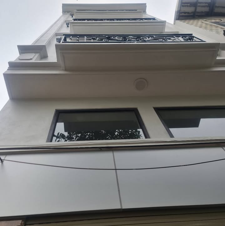 Nhà 5 Tỷ Thanh Trì - 208m² 4 Tầng, Ô Tô Đỗ Cửa, Sổ Đỏ Sẵn Sàng