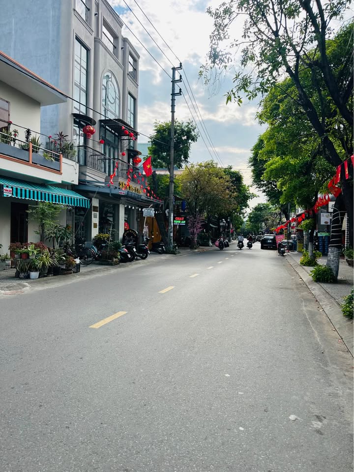 Nhà Phố Mặt Tiền Thái Thị Bôi Đà Nẵng 122m² - Đầu tư sinh lời ngay!