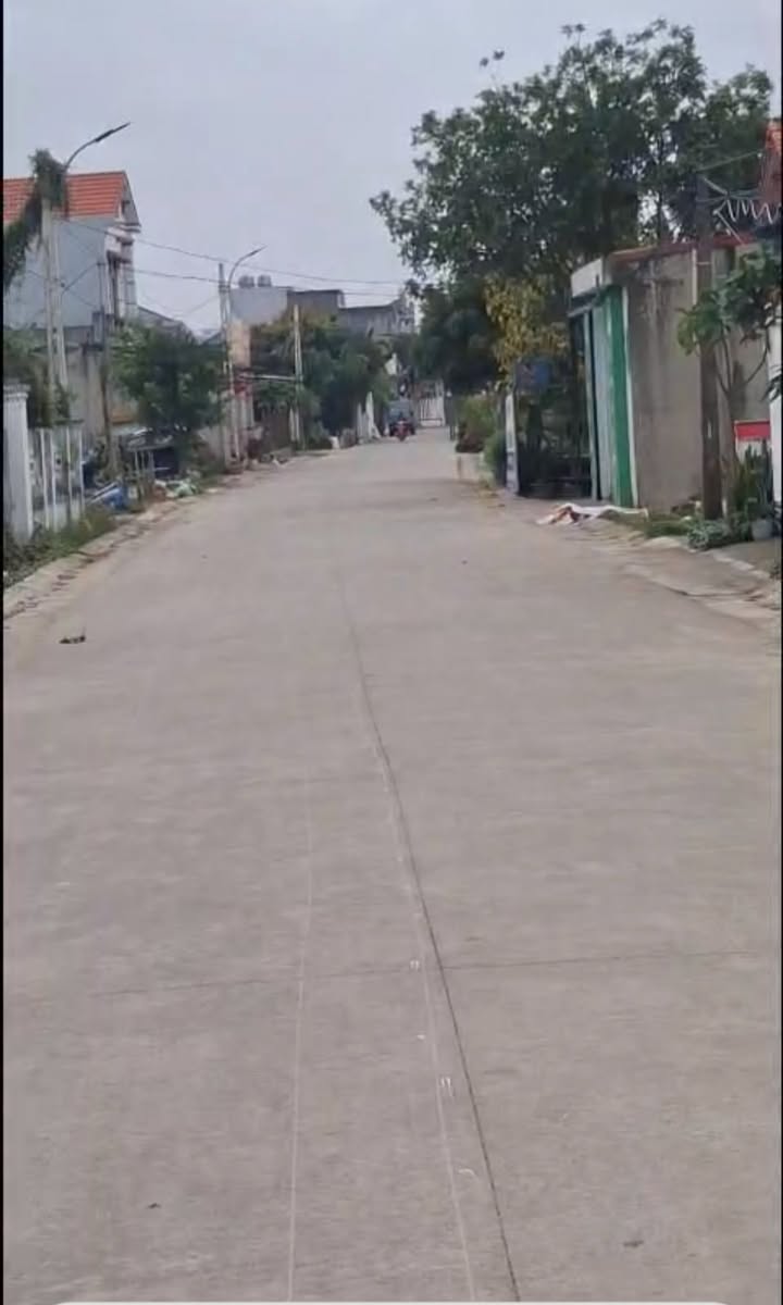 Bán Đất Hướng Bắc Thị Trấn Nga Sơn 100m² - Sổ Đỏ Sẵn Sàng