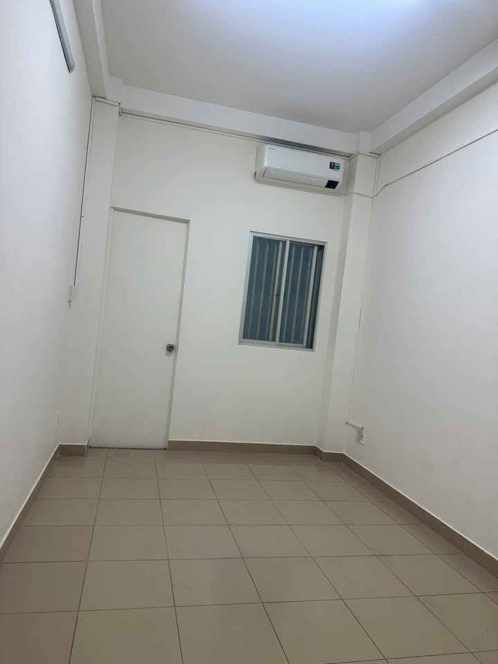 Nhà Hẻm Quận 10 Tô Hiến Thành 54m² giá 18 triệu - Sẵn sàng ở ngay!