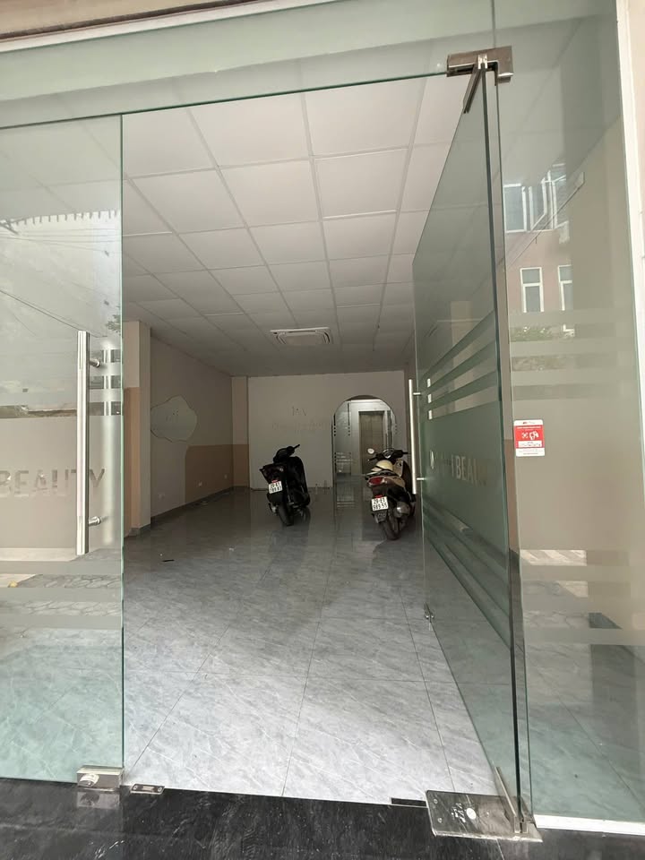 Văn phòng Ngõ 139 Thiên Hiền 65m² - Sẵn sàng làm việc!