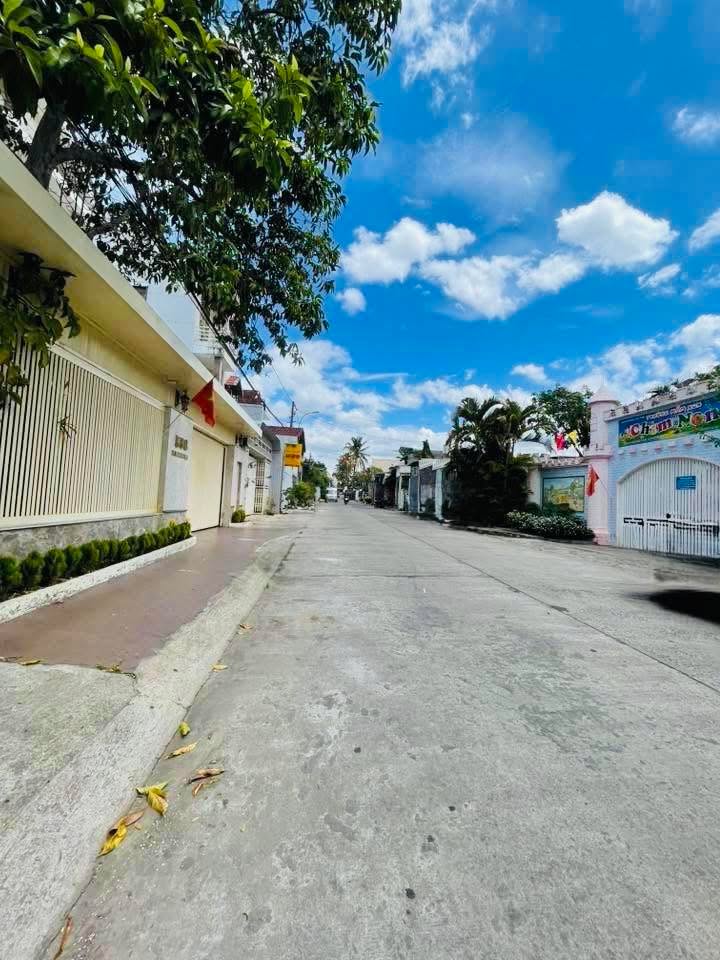 Đất Tặng Nhà Cấp 4, 119m² Thổ Cư, P. Quang Trung, Kon Tum - Giá 1.8 Tỷ