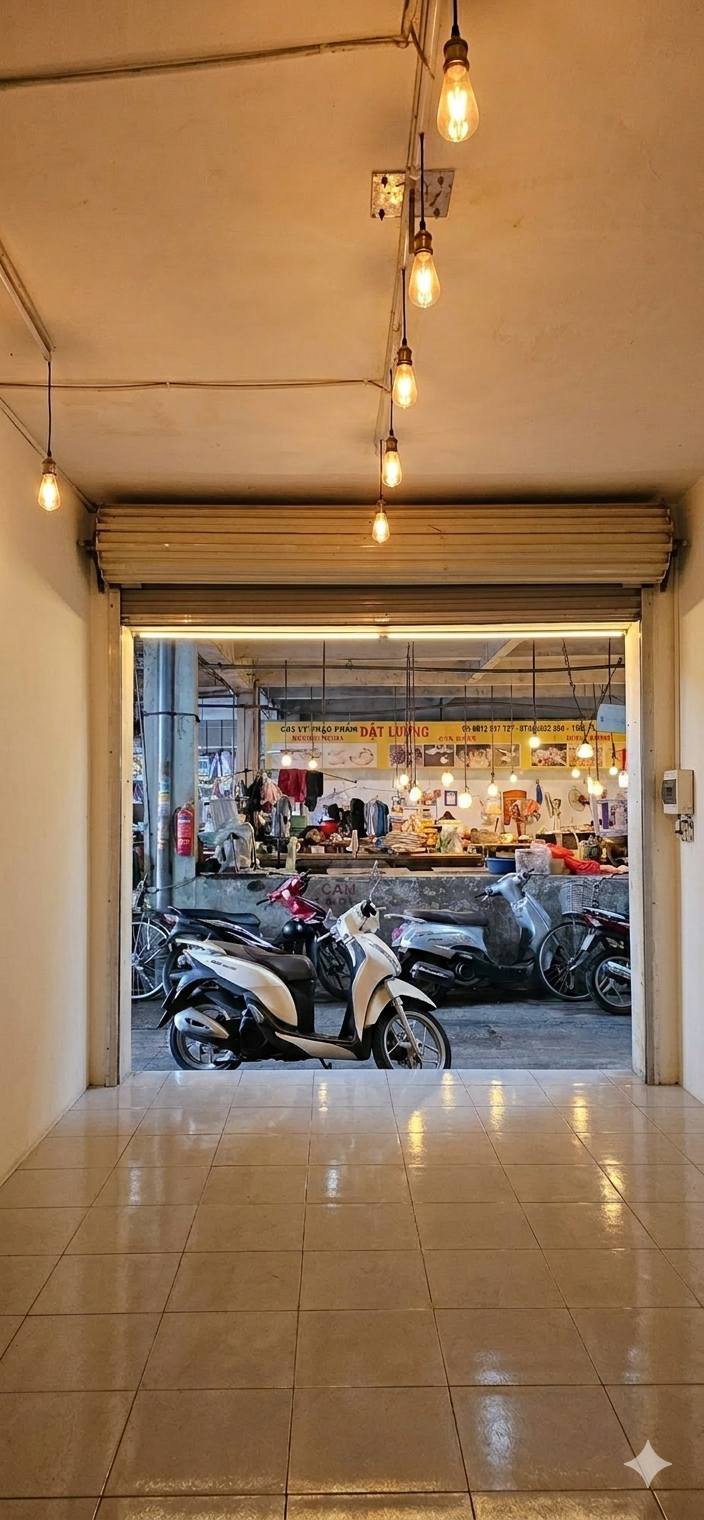 Ki ốt Trung tâm Chợ Sủi 30m² - Vừa Ở Vừa Kinh Doanh Tốt