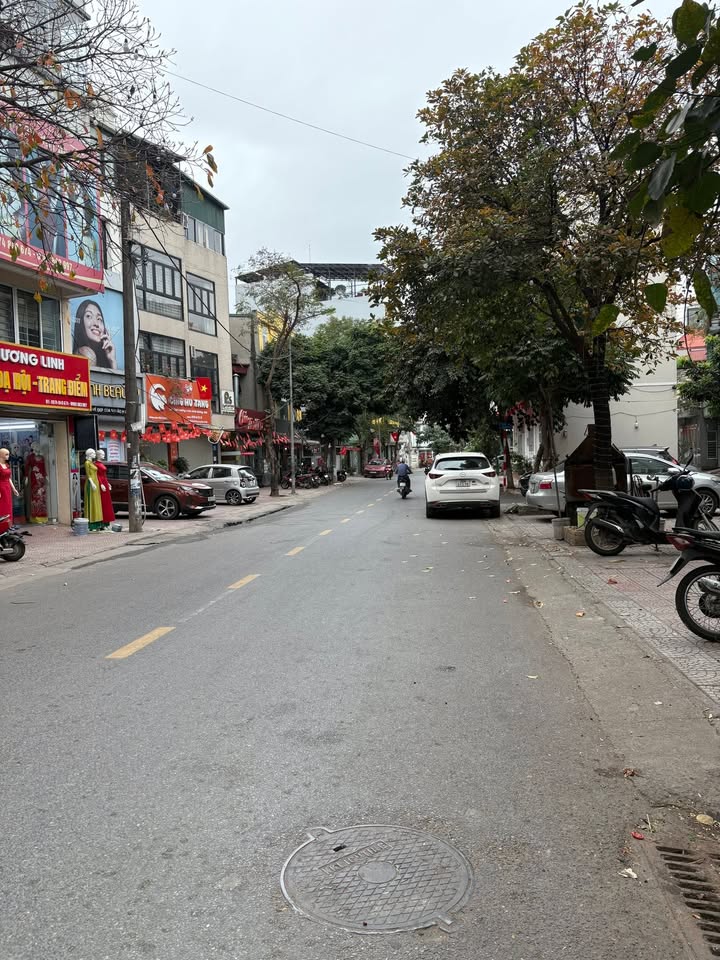 Bán Nhà Phố Thanh Nhàn 35m² x 5 Tầng - 5PN - Ô Tô Đỗ Cửa, Sổ Nở Hậu