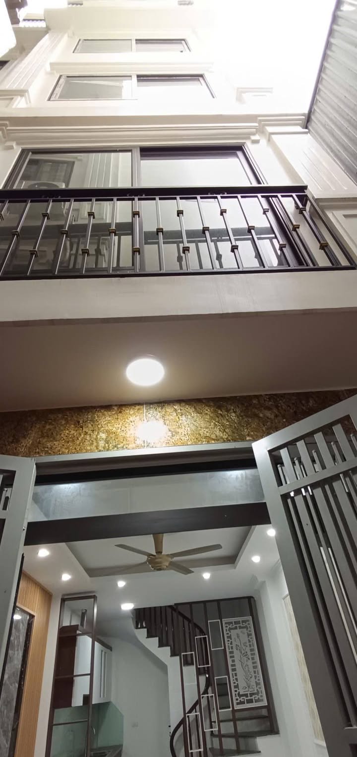 Nhà Yên Nghĩa 5 Tầng - KĐT Đô Nghĩa - 93m² - Giá 6.x Tỷ - Sẵn Sàng Ở Ngay