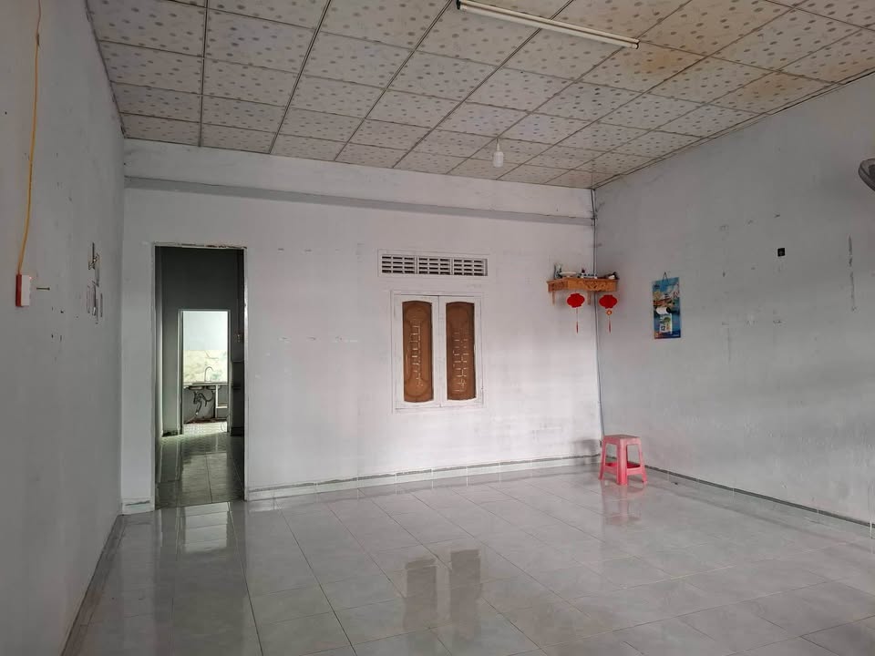 Nhà cấp 4 Hàm Nghi Kon Tum 95m² chỉ 1.3 tỷ - Ô tô vào tận nhà!