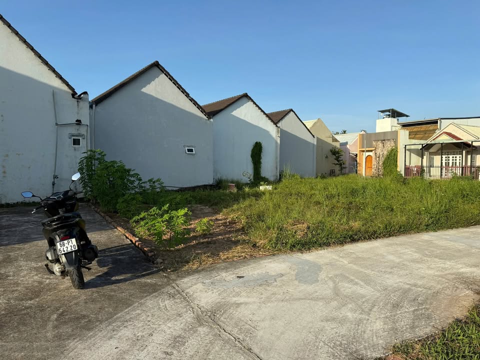 Đất nền góc 2 mặt tiền Suối Đá, Phú Quốc - 131m² Sổ đỏ, giá 1 tỷ