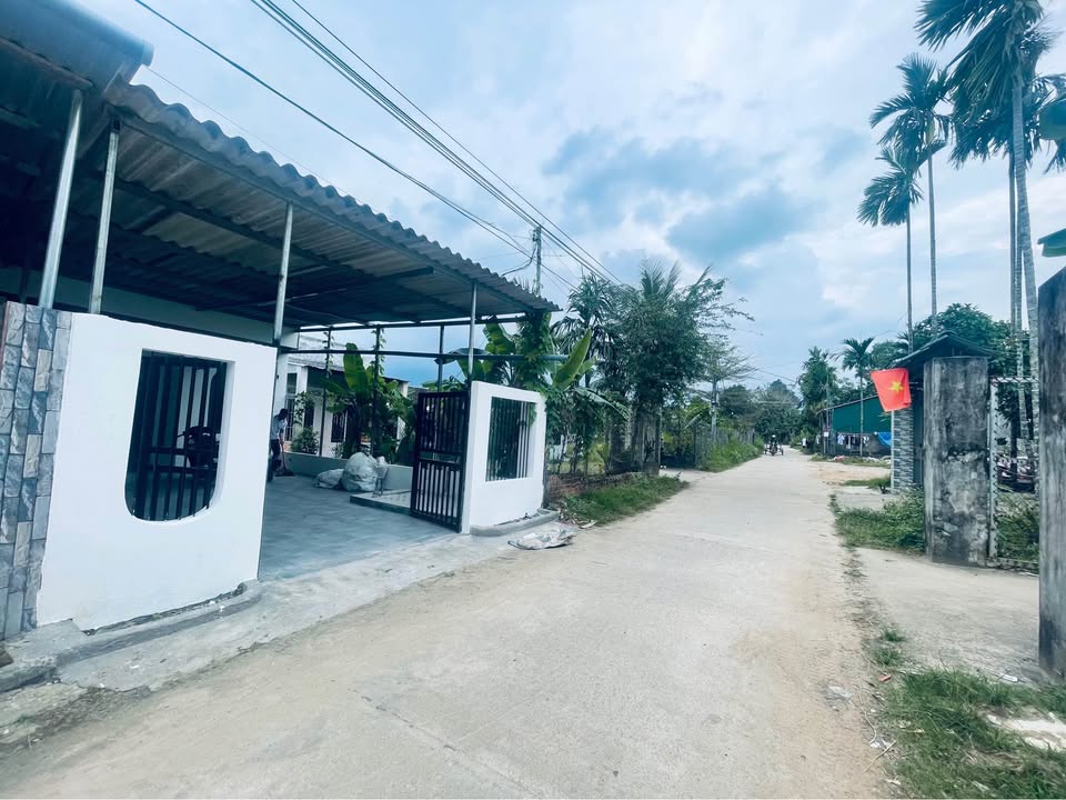 Nhà Riêng Xã Nghĩa Thắng 145m² - Giá Tốt Hiếm Có, Ô Tô Vào Tận Nhà!