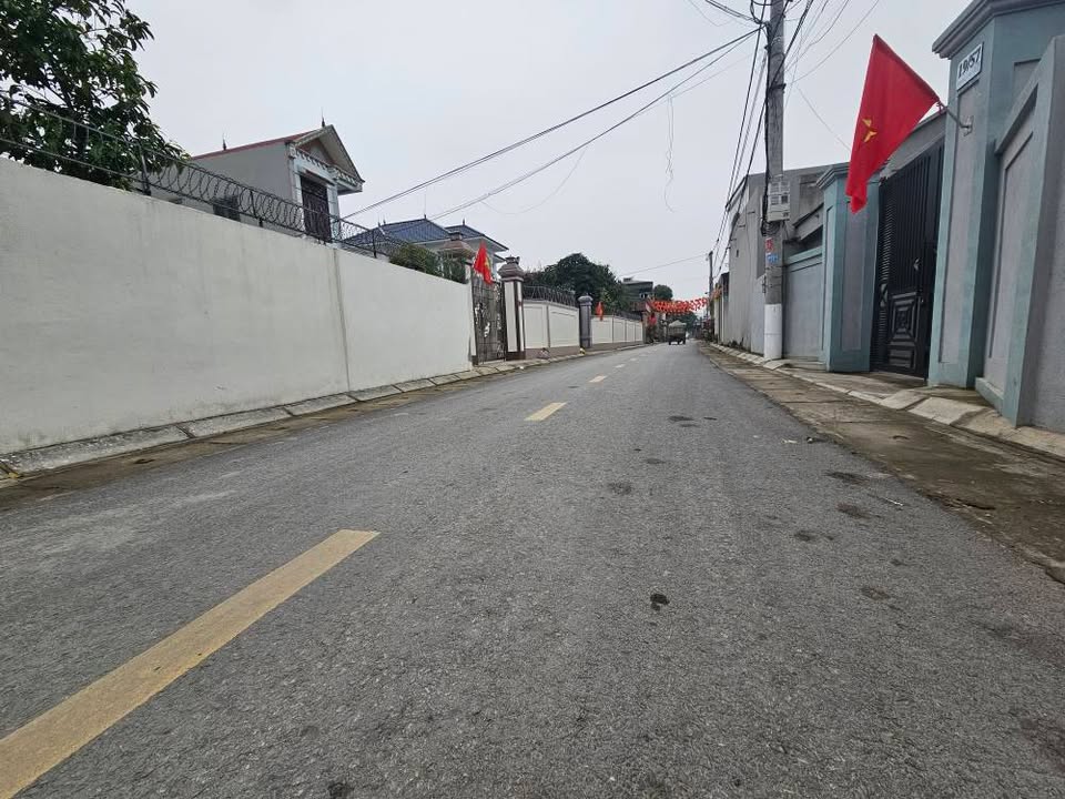 Đất nền Chi Lăng, Thanh Hóa 79m² - Đường to ô tô, tặng nhà C4!