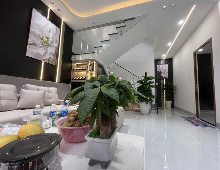 Nhà 3 Tầng 80m² Kiệt Ô Tô Tôn Đức Thắng, Đà Nẵng - Giá 5.99 Tỷ