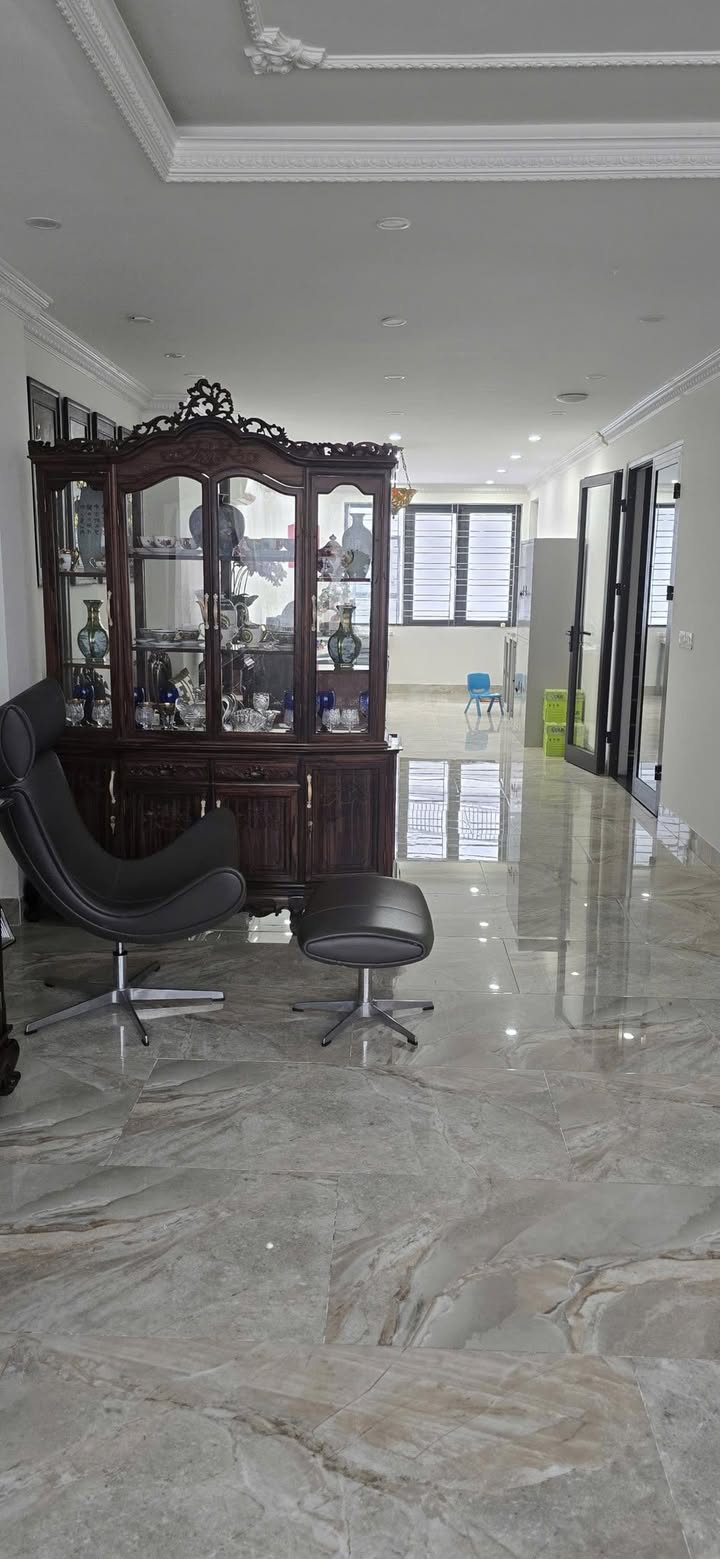 Văn phòng MonBay Hạ Long 240m² 15 triệu - Sẵn sàng làm việc