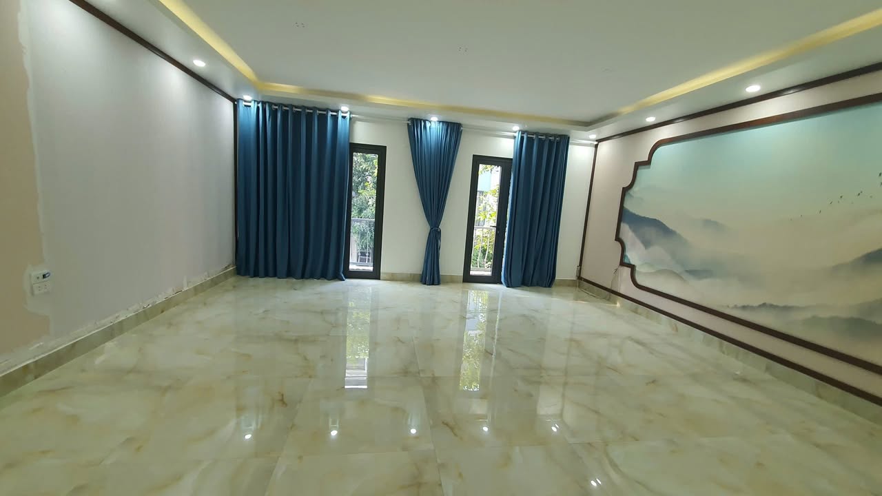 Nhà 90m² Vinhome Bến Đoan, Hạ Long - Giá 20 Triệu/Tháng, Sẵn Sàng Kinh Doanh