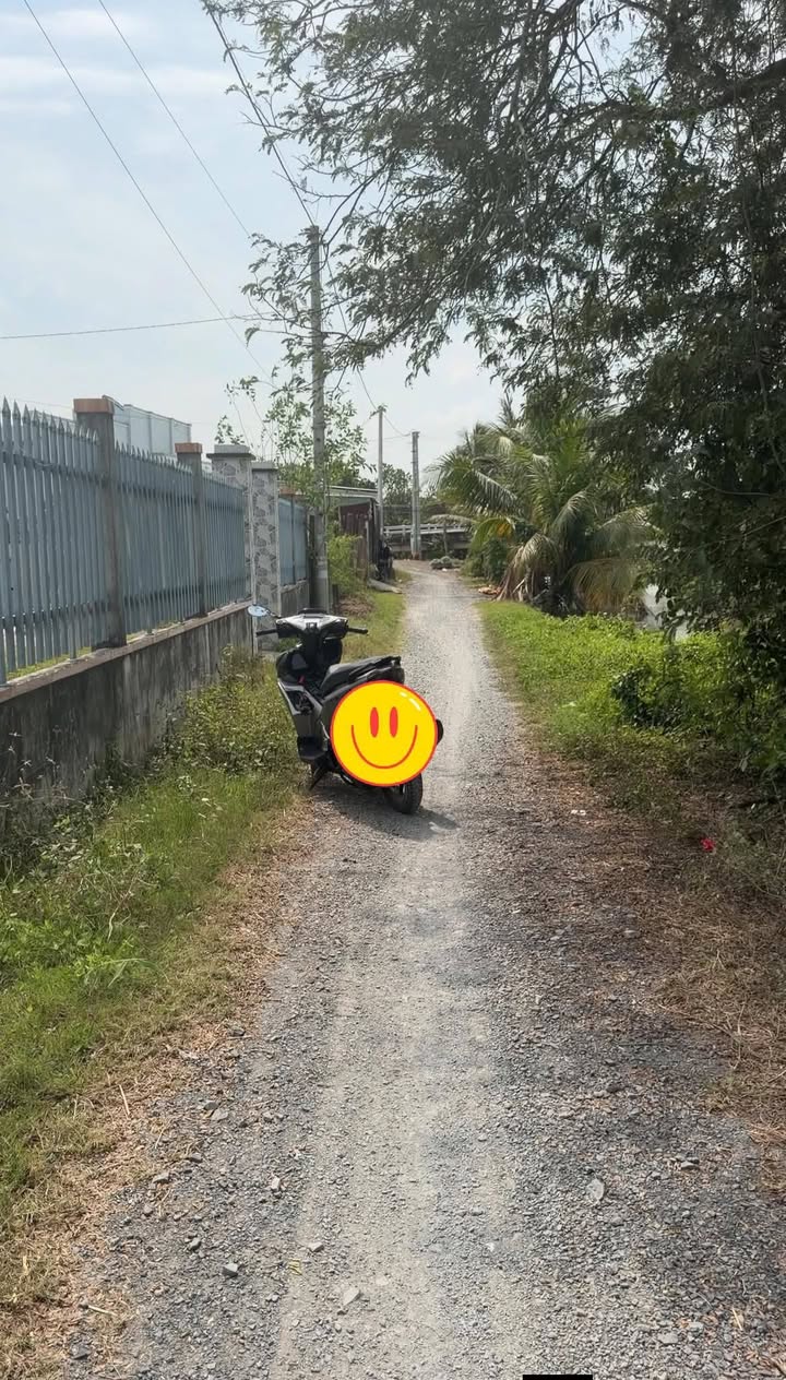 Đất nền Long Hòa, Gò Công 450m² - Sổ đỏ chính chủ, view kênh!