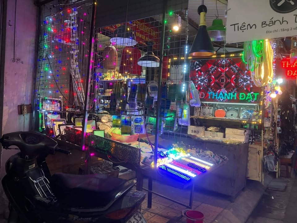 Mặt bằng kinh doanh Chợ Giời 25m² - Mặt tiền kinh doanh sầm uất!