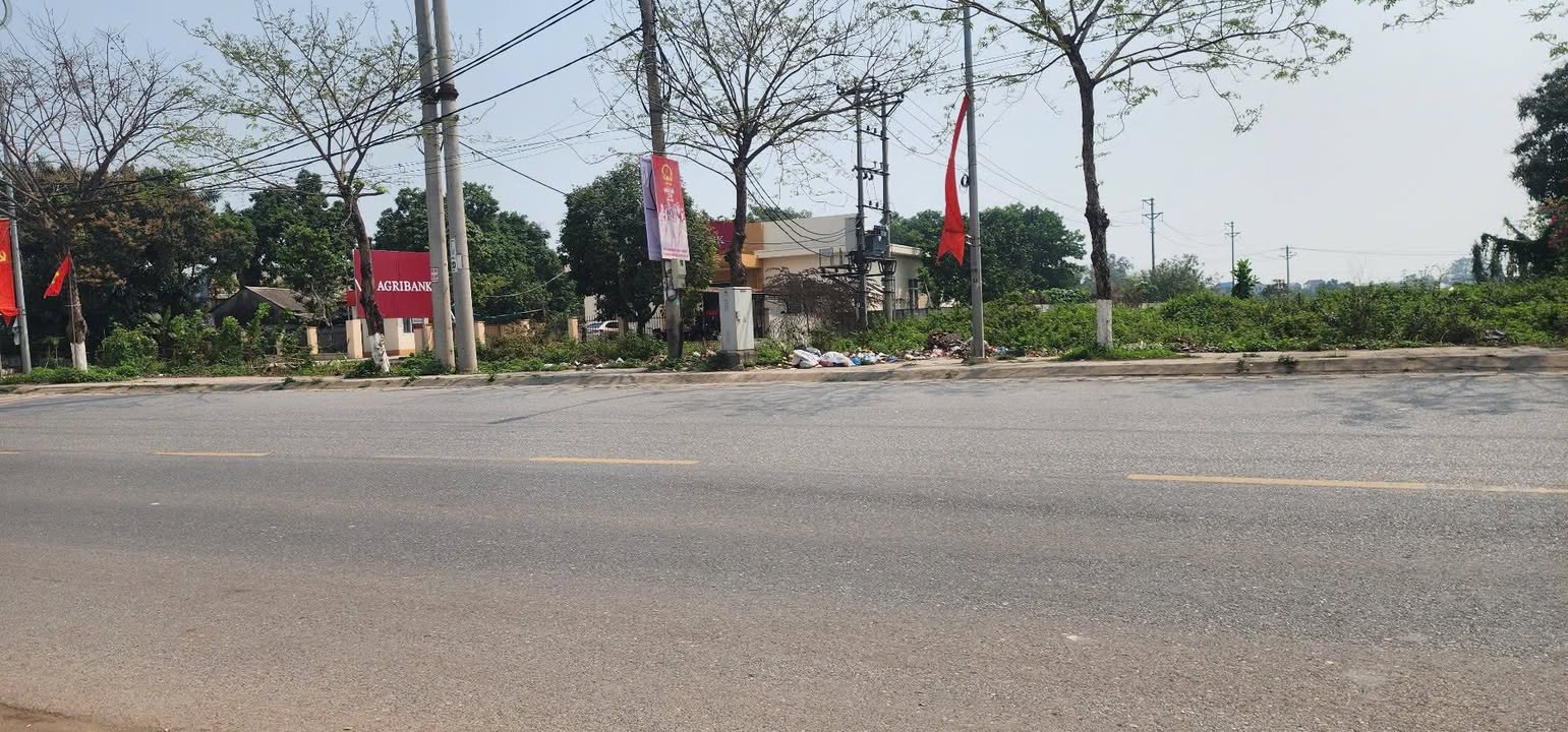 Đất Sóc Sơn 100m² Mặt Tiền QL3 - Sổ Đỏ Full Thổ Cư - Giá 3 Tỷ