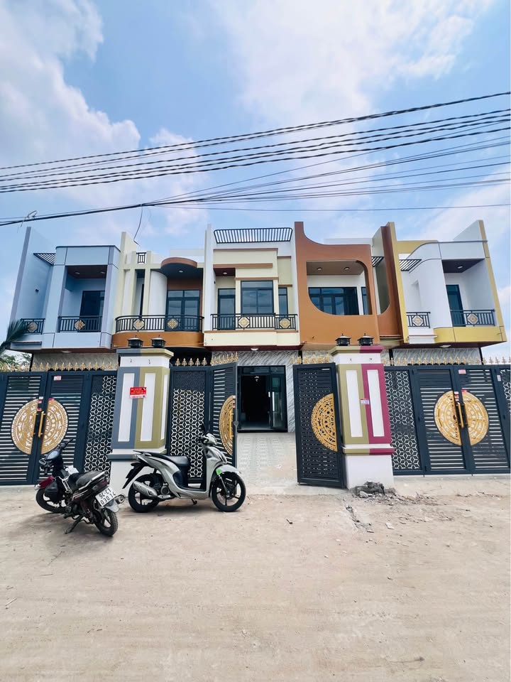 Nhà Mặt Tiền Kinh Doanh 112m² Thị Trấn Cần Giuộc - Giá 2.5 Tỷ