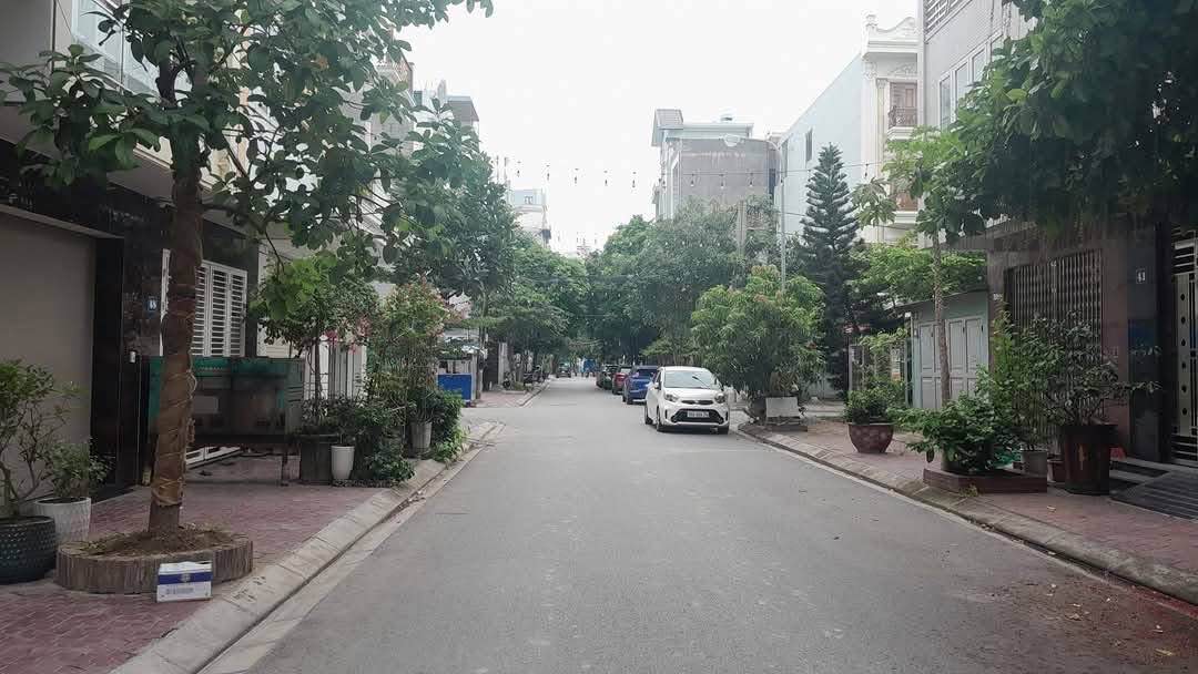 Nhà 4 Tầng Mặt Tiền 10m Đông Trung Hành, Hải An, HP - 78m², 8.3 Tỷ