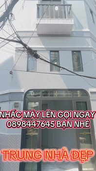 Nhà Mặt Tiền Hẻm Góc Đoàn Văn Bơ, Quận 4 - 55m², 6PN, Tặng Nhà Cho Thuê