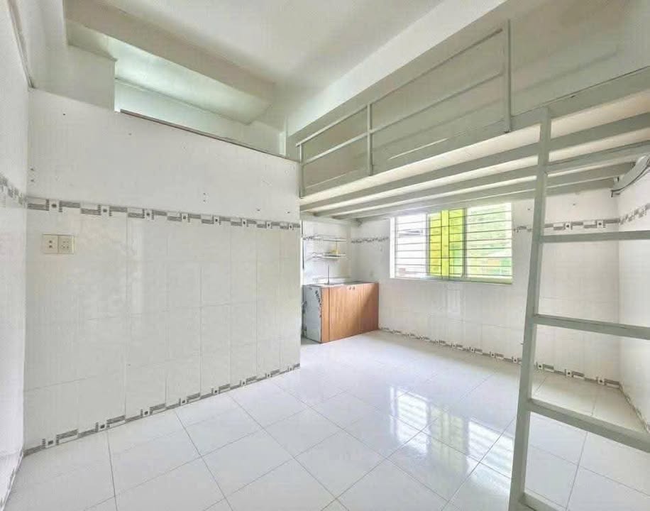 Phòng trọ 13 Trần Văn Hoàng, Q10 - 3.89 triệu, Giờ tự do, Không chung chủ!