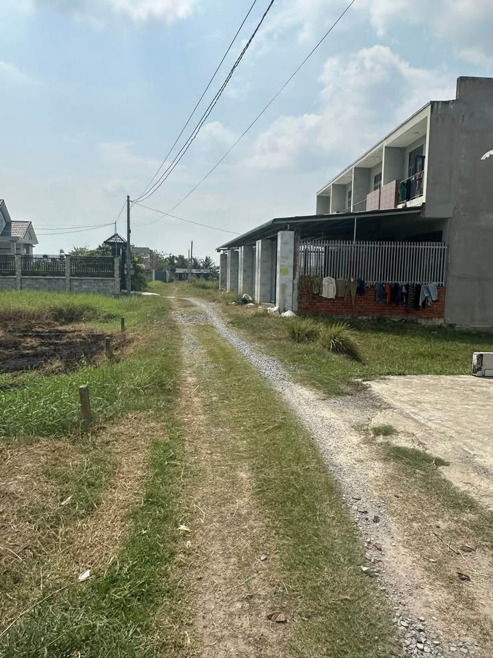 Đất nền Hậu Nghĩa, Đức Hòa 1549m² - Sổ đỏ chính chủ, nở hậu đẹp!