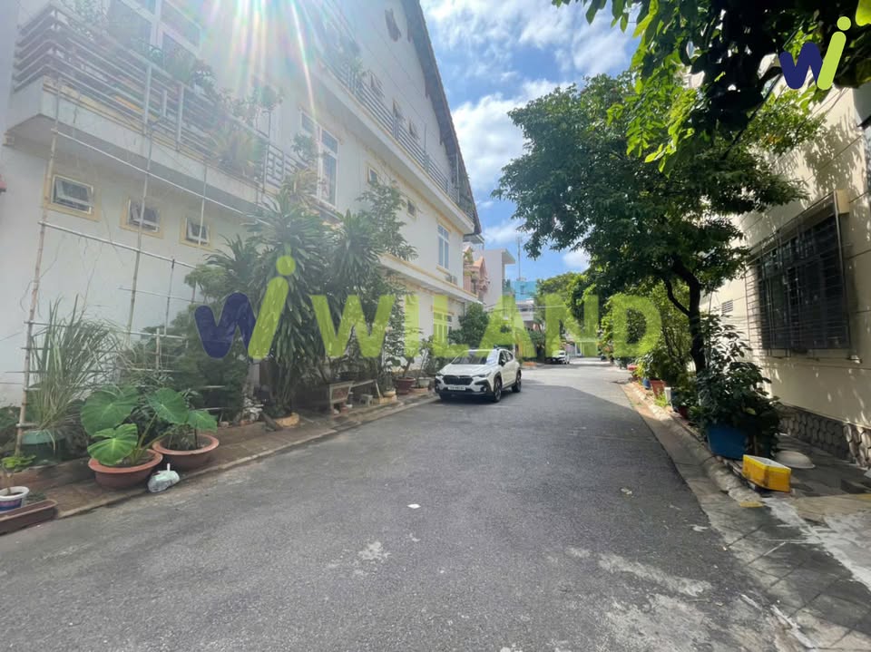 Nhà 90m² Hoàng Văn Thụ, Vũng Tàu - 3 Tầng, Hẻm 8m, Giá 9.6 Tỷ