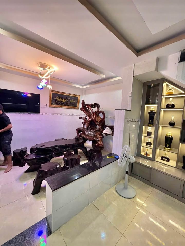 Nhà 41m² 3 Tầng Phố Tây Sơn, Quy Nhơn - Giá Tốt, Sổ Đỏ Sẵn