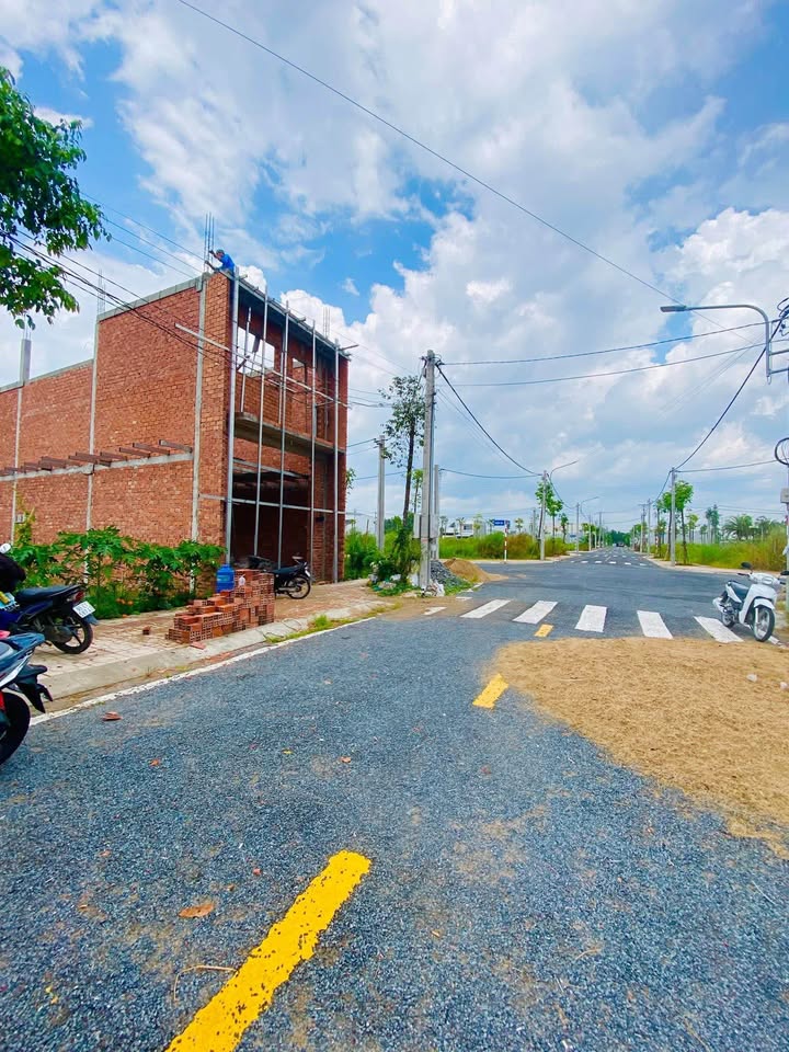 Đất nền Khu TĐC Tân Phú Thạnh 97.5m² - Sổ hồng chính chủ!