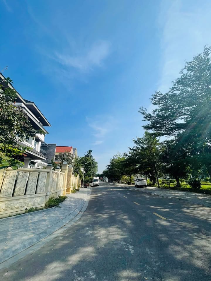 Nhà riêng Đông Sơn An Hoạch 106m² giá 8 tỷ - Ô tô vào nhà