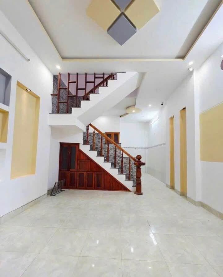 Nhà Hẻm Nguyễn Thái Học Quy Nhơn 40m² - 2 Tỷ6 - Sổ Hồng Chính Chủ